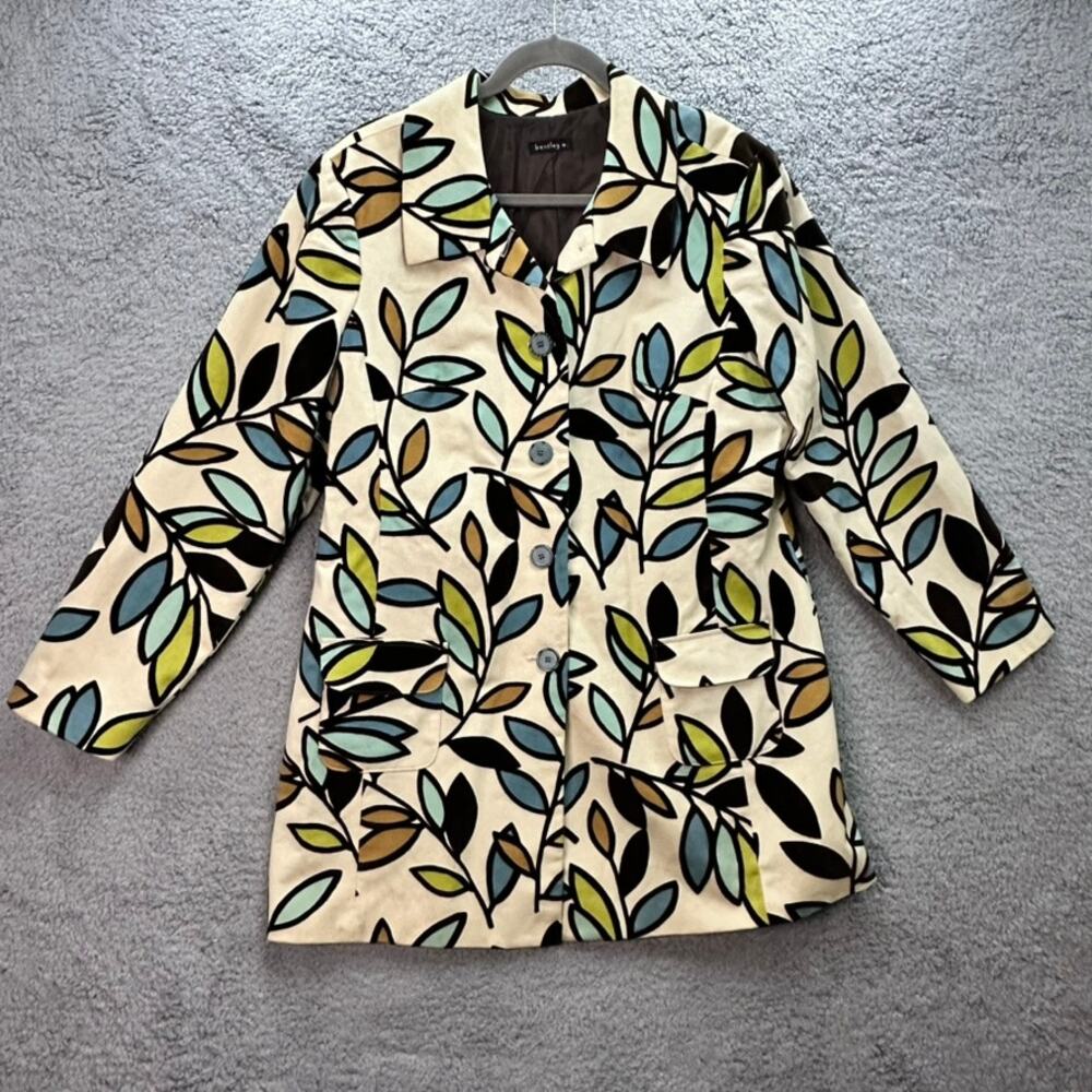 Bently A. Women's XL Floral Jacket Velvet Designs Colorful Lined Warm‎ Unique